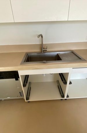 installation de meubles de cuisine dans le var